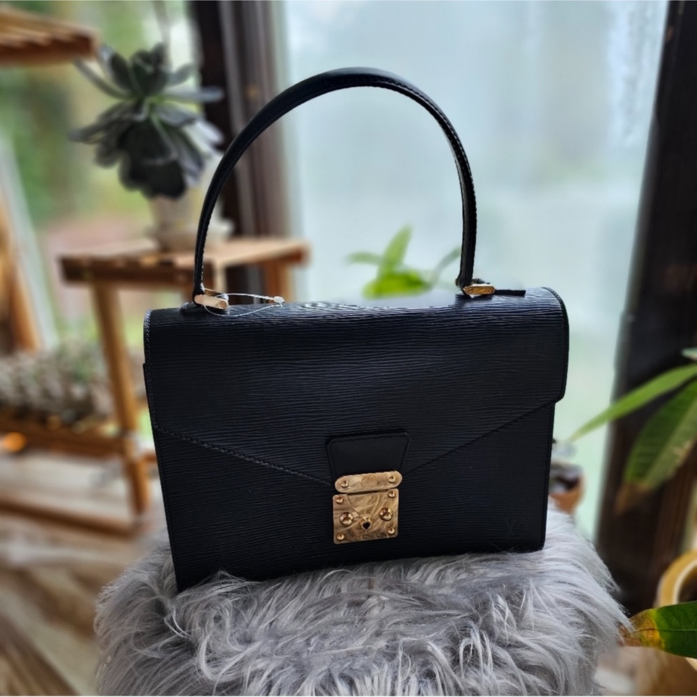 Authentic Louis Vuitton Epi Concorde Handbag